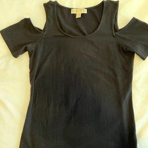 Michael Kors Cold Shoulder Tee in Black, Small